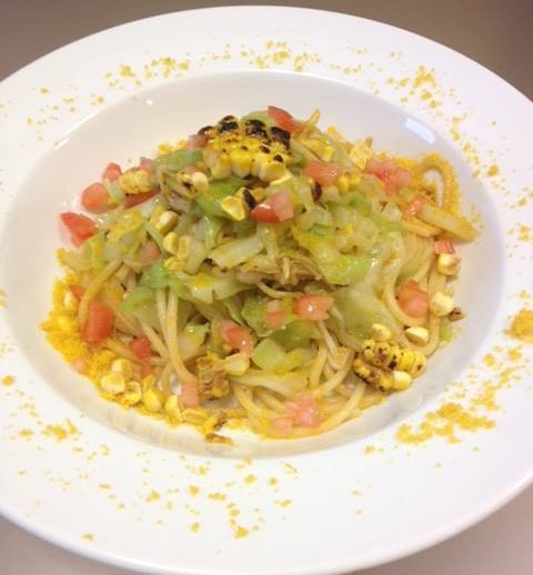 焼きトウモロコシとキャベツのスパゲティ